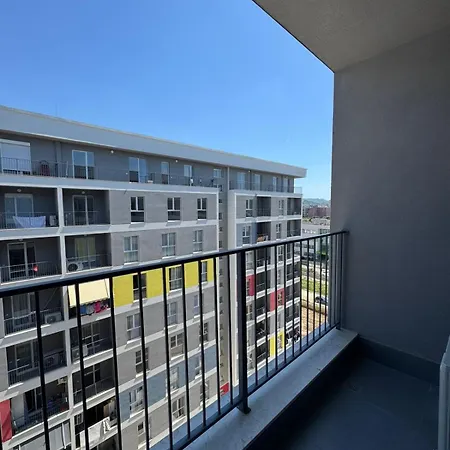 Tirana3,beautifull Near Mother Teresa Int Airport Appartement Ljaknasi